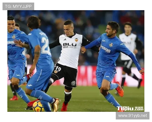 瓦伦西亚保级风险显现,近期表现波动对赛季走势形成制约 瓦伦西亚保级风险显现,近期表现波动对赛季走势形成制约