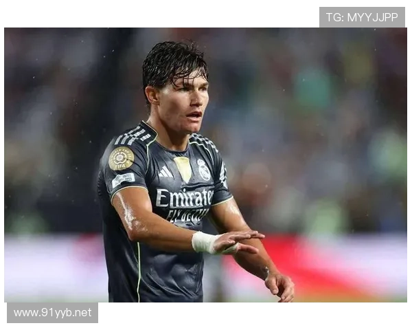 米利唐与吕迪格近期防守表现对比：状态回暖 vs 经验优势